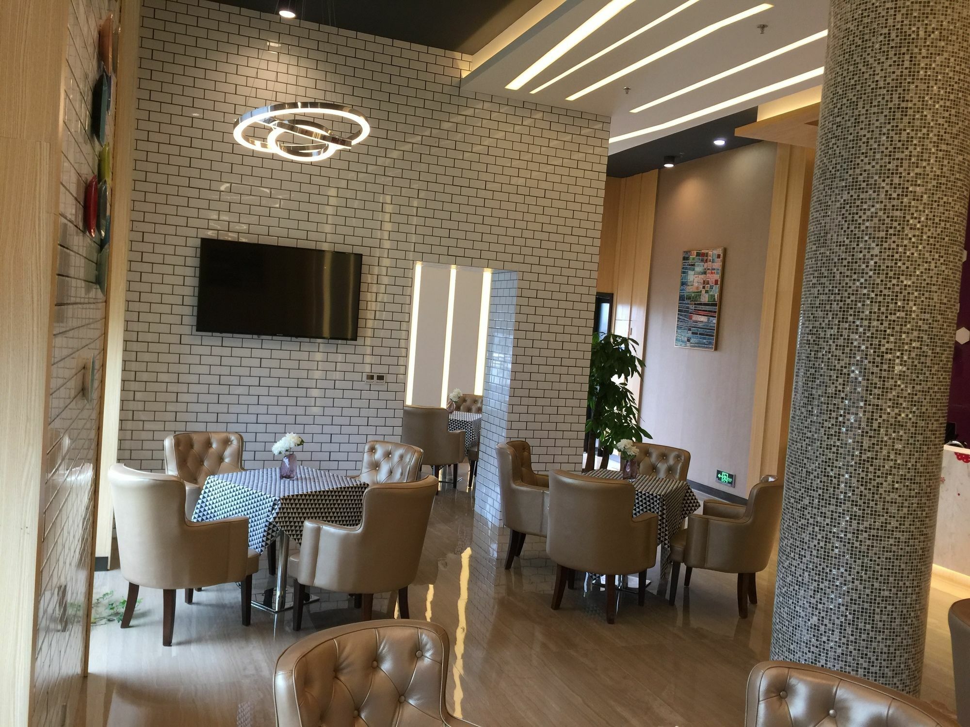 Ibis Styles Changsha Intl Exhibition Ctr Huangxing Eksteriør billede